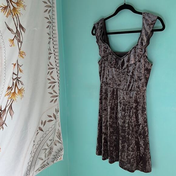 American Eagle AE Crushed Velvet Ruffle Mini Dress - Picture 6 of 13